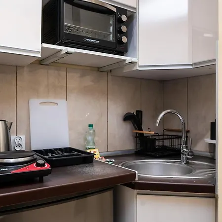 Rynek Standard By Bookinghost *