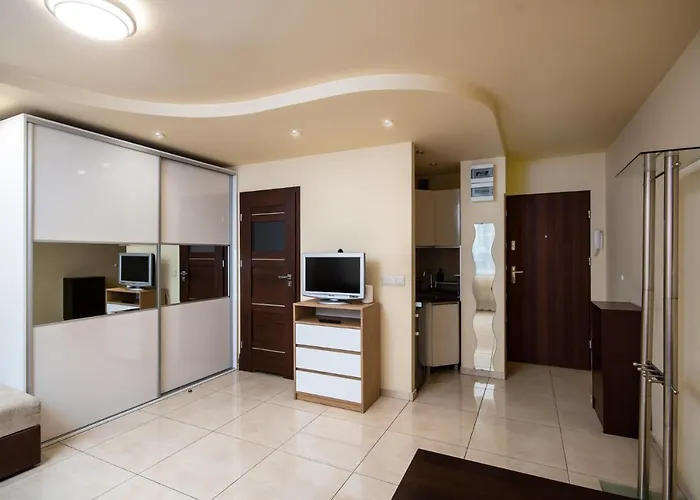 Rynek Standard By Bookinghost