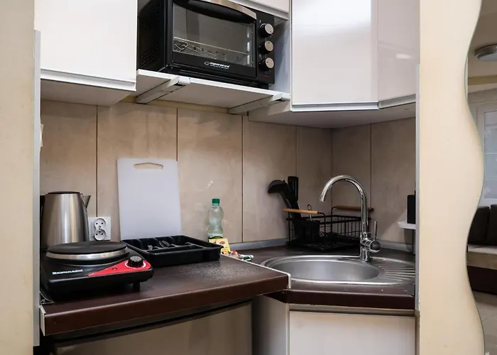 Rynek Standard By Bookinghost *